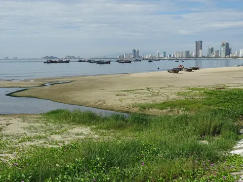 Mỹ Khê Beach and the Da Nang skyline